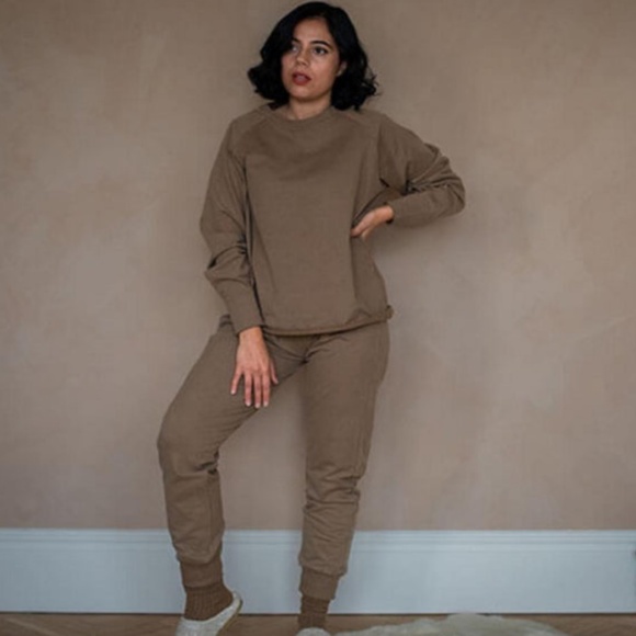 The simple folk the sweatshirt in walnut - Picture 2 of 6